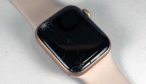 Wymiana zbitej szybki na Apple Watch Series 5 40 mm picture 2