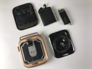 Wymiana tylnej szybky w Apple Watch Series 4 40 mm pict 2